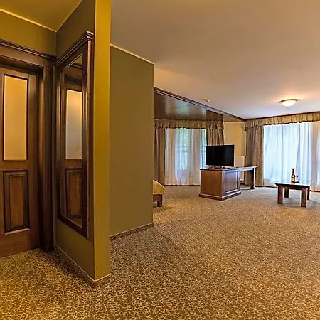 Aplend Wellness Borovica 4*